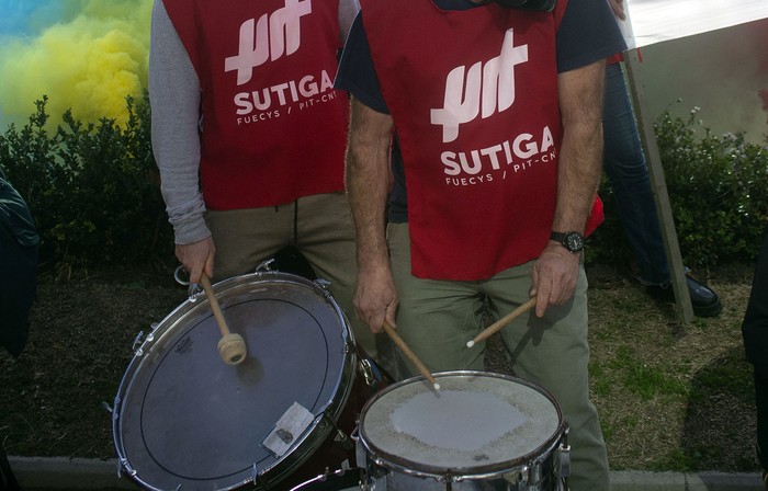 Foto principal del artículo 'No hubo acuerdo entre Fundación Crear y trabajadoras cesadas en el Servicio de Violencia Basada en Género de Rocha' · Foto: Alessandro Maradei