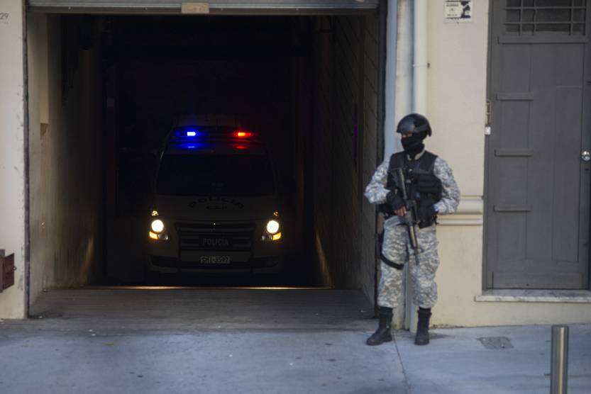 20221117 narcóticos policias