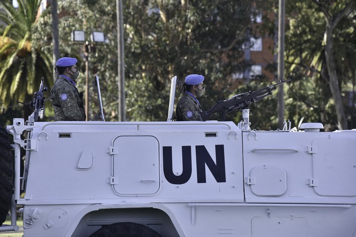 Transporte de Naciones Unidas en el acto en el comando general del Ejército. · Foto: Federico Gutiérrez