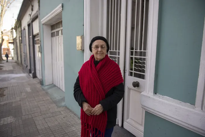 Chela Fontora, en su casa de la calle Zapicán (archivo, julio de 2021). · Foto: Alessandro Maradei