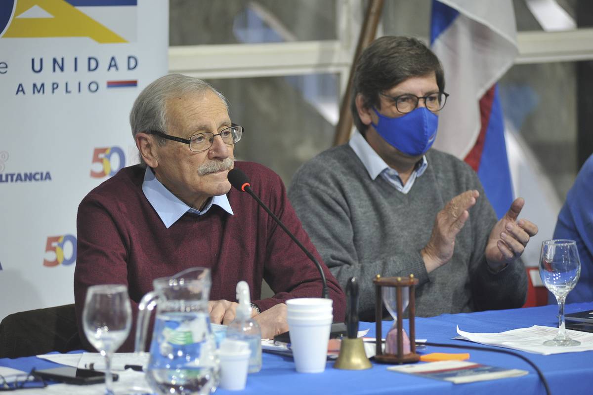 Javier Miranda dejó la presidencia del FA y Ricardo Ehrlich asumió como coordinador interino - Vimarsana News