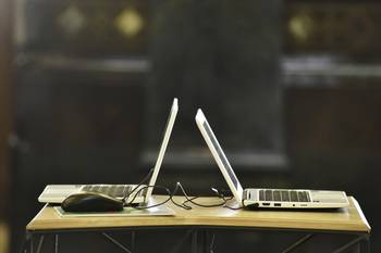 Foto principal del artículo 'Grupo que realizó varios ciberataques a organismos públicos filtró bases de datos de usuarios de Ceibal' · Foto: Federico Gutiérrez