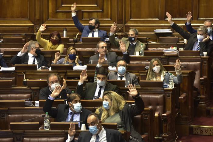 Sesión de Diputados que trata la rendición de cuentas. · Foto: Federico Gutiérrez