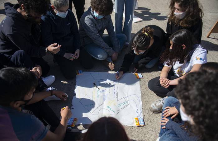 Actividad Noviazgos Libres, el 23 de agosto de 2021, en el Parque de la Amistad, en Montevideo. · Foto: Alessandro Maradei
