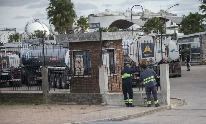 Planta de combustible de Ancap en La Tablada (archivo, setiembre de 2021). · Foto: Alessandro Maradei