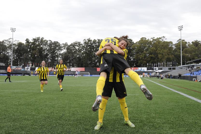 20220812 peñarol femenino
