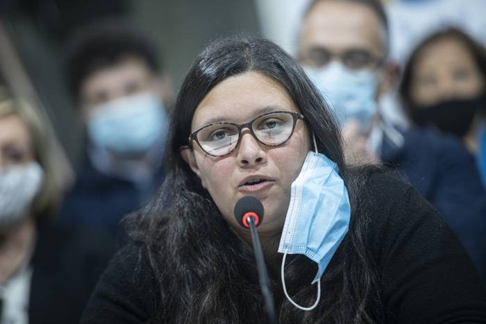 Laura Saravia, durante la presentación del sector Convocatoria Seregnista Progresista, en la Huella de Seregni, en Montevideo (archivo, octubre de 2021). · Foto: Ernesto Ryan
