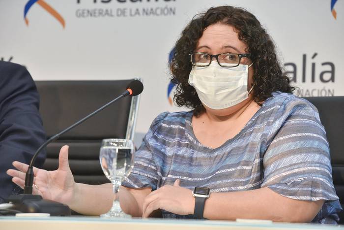 Mariana Alfaro, durante una conferencia de prensa en Fiscalía, en Montevideo (archivo, octubre de 2021). · Foto: Federico Gutiérrez