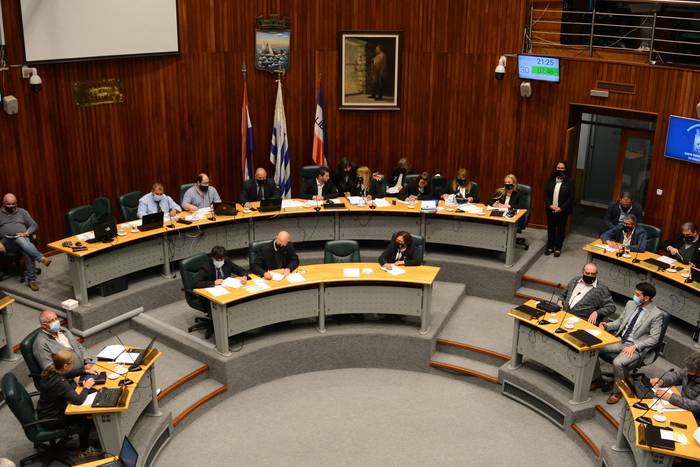 Sesión ordinaria de la Junta Departamental de Maldonado, el martes 30 de noviembre de 2021. · Foto: Virginia Martínez  Díaz