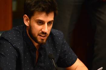 Juan Urdangaray, edil del Frente Amplio (archivo, noviembre de 2021). · Foto: Virginia Martínez  Díaz