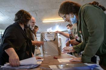 Foto principal del artículo 'Es falsa la encuesta que afirma que la coalición de gobierno tiene 58% de intención de voto'