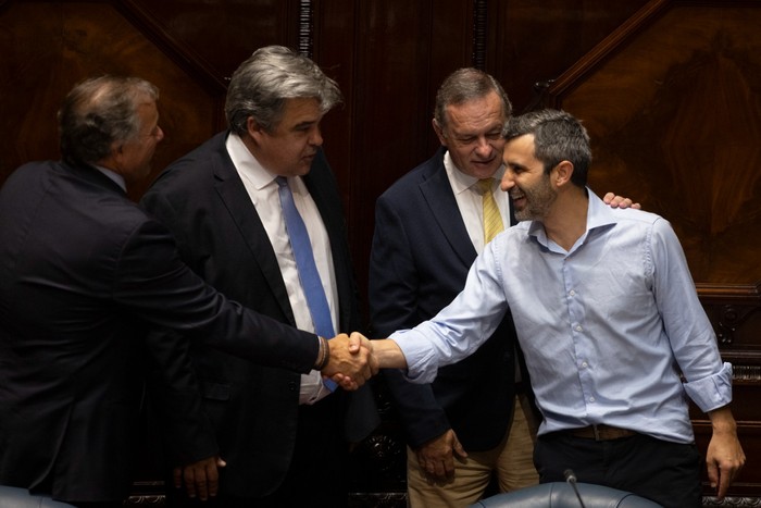 Alejo Umpiérrez, Carlos Camy, Álvaro Delgado y Daniel Caggiani, el 18 de marzo, en la Cámara de Senadores del Palacio Legislativo. Foto: Ernesto Ryan.