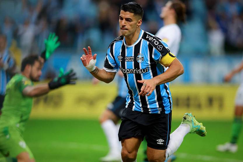 Suarez_2_1200ww