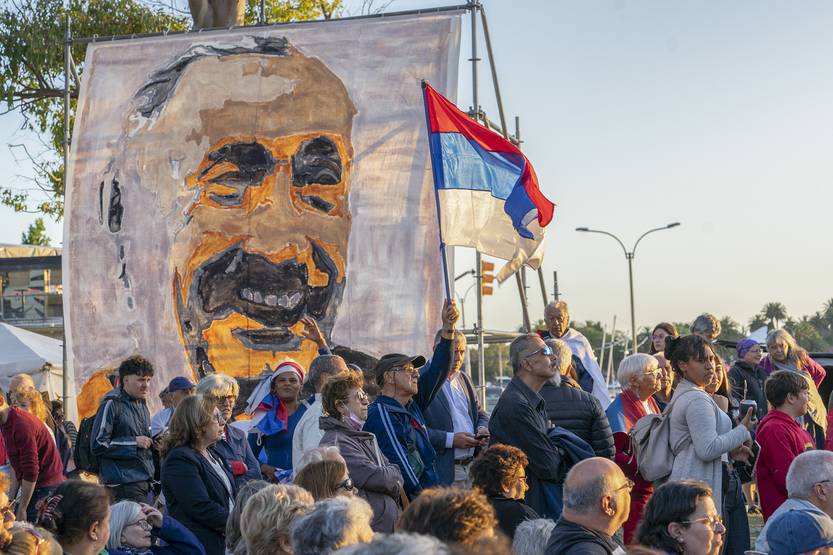 20221216 POL TAPA