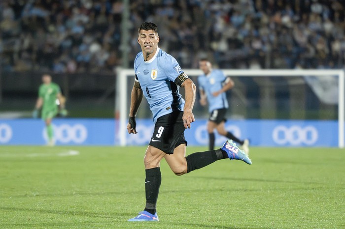 Luis Suárez, el 6 de setiembre, durante el partido ante Paraguay en el estadio Centenario. · Foto: Mara Quintero