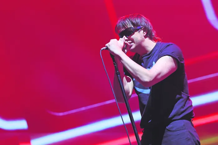Julian Casablancas, de The Strokes, durante el Festival de Música y Artes de
Coachella Valley de 2026 en Indio, California. Foto: Valerie Macon, AFP