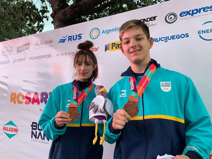 María Sara Grípoli y Pedro Leites, medallistas de bronce en Rosario 2022. Foto: Secretaría Nacional del Deporte.