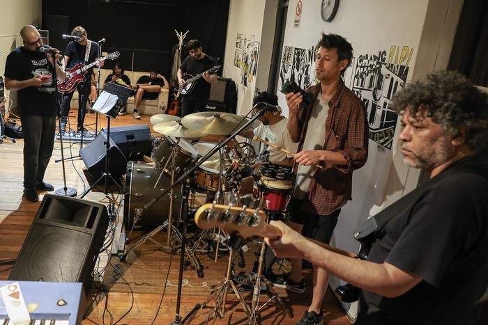 Pau O'Bianchi, Rec Dematteis, Gabriel Ameijenda, Patricia Papasso, Flavio Lira, Pablo Torres, Matías Chouhy y Darío Barrios. · Foto: Rodrigo Viera Amaral