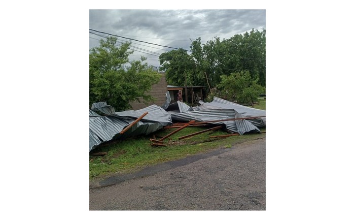 Temporal en Nueva Palmira, durante la madrugada del domingo 06. Foto: Municipio de Nueva Palmira.