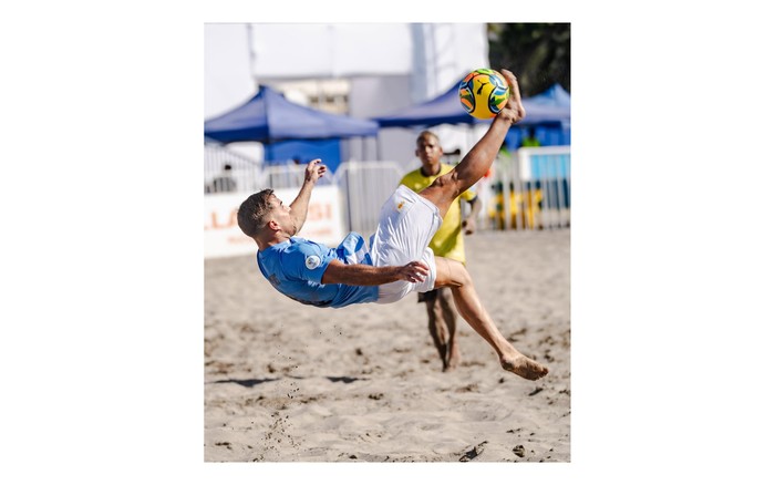 Durante un partido por el grupo A de la Copa América de fútbol playa. Foto: @copaamerica