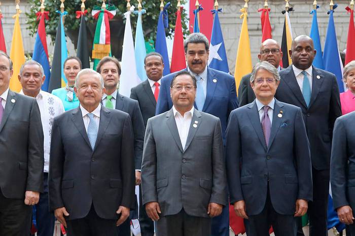 Fotografía oficial de la VI Cumbre de la Comunidad de Estados Latinoamericanos y Caribeños (CELAC), el 18 de setiembre en Mexico. · Foto: Presidencia de Mexico