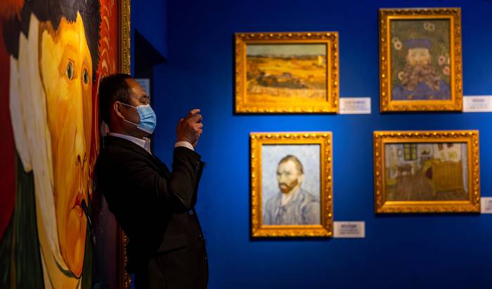Galería temática de arte Estrella Van Gogh, el 30 de marzo en Shanghai, China. Foto: Alex Plavevski, EPA, EFE