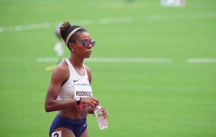 Déborah Rodríguez en su debut en la carrera de 800 metros en los Juegos Olímpicos de Tokio · Foto: Facundo Castro