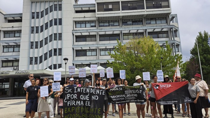 Funcionarios del CAIF en la Intendencia de Maldonado. Foto: gentileza Sintep