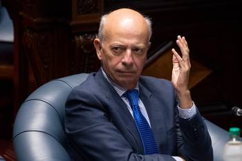 Javier García, el 26 de marzo, en la Cámara de Senadores. · Foto: Ernesto Ryan