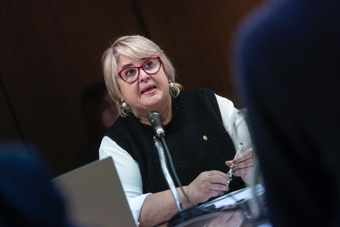 Sandra Lazo, el 10 de junio, en la Comisión de Defensa Nacional. · Foto: Ernesto Ryan