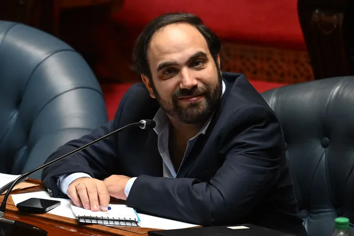 Gonzalo Civila, el 27 de febrero, durante la sesión de la Comisión Permanente del Parlamento. · Foto: Guillermo Legaria