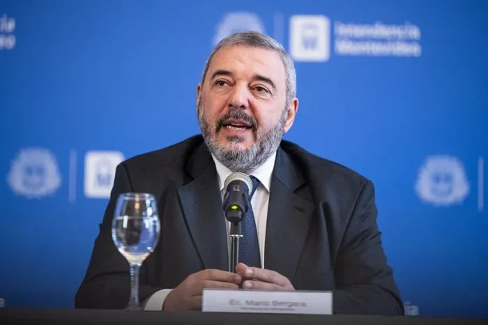 Mario Bergara durante la presentación del Balance Fiscal 2025 de la Intendencia de Montevideo, 24 de marzo de 2026. · Foto: Pablo Denis, IM