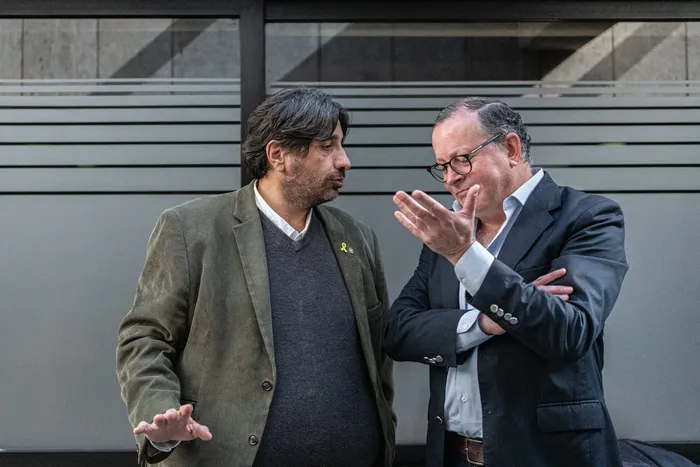 Marcelo Metediera y Álvaro Perrone, este miércoles, en el Parlamento. · Foto: Ernesto Ryan