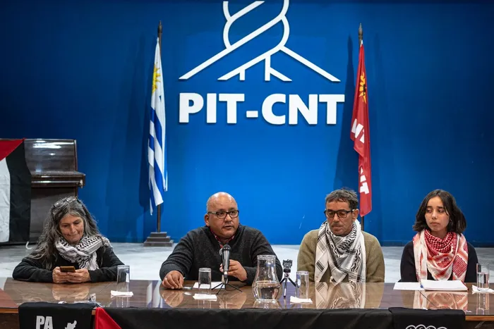 Alejandra Bittencourt, José Olivera, Jorge Vignolo y Daniela Lopes, el 11 de mayo · Foto: Ernesto Ryan