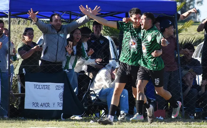 Final del Torneo Competencia de la Liga del Centro de Soriano entre Wanderers y Fraternidad, el 30 de agosto. 
Foto: Rubén Cabrera, Periódico Centenario