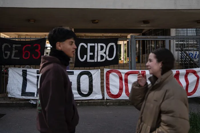 Ocupación de estudiantes del Lice IBO, el 8 de setiembre · Foto: Ernesto Ryan