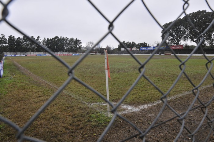 Parque Méndez Piana, luego de la suspensión del partido entre Miramar Misiones y Cerro Largo. · Foto: Federico Gutiérrez