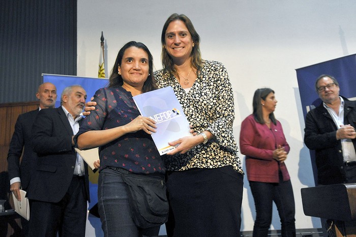 
Ceremonia de entrega de certificados a personas capacitadas por Inefop.


 · Foto: Federico Gutiérrez