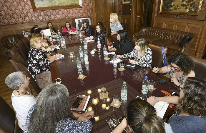 Bancada bicameral femenina, el 10 de marzo, en el Palacio Legislativo.  · Foto: Federico Gutiérrez