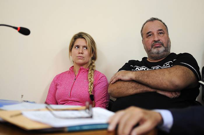 Paola Fiege y Marcelo Balcedo durante la audiencia en el Juzgado de Crimen Organizado. Archivo, enero 2018. Foto: Juan Manuel Ramos.