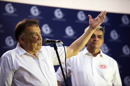 Víctor Báez y Rafel Freire, hoy, durante la inauguración de la sede de la Confederación Sindical de Trabajadores de las Américas. Foto: Santiago Mazzarovich
· Foto: Santiago Mazzarovich Víctor Báez y Rafel Freire, hoy, durante la inauguración de la sede de la Confederación Sindical de Trabajadores de las Américas. Foto: Santiago Mazzarovich
· Foto: Santiago Mazzarovich