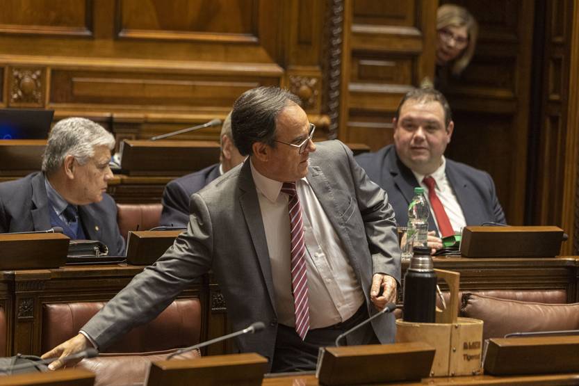 20230831 Interpelación Bouvier