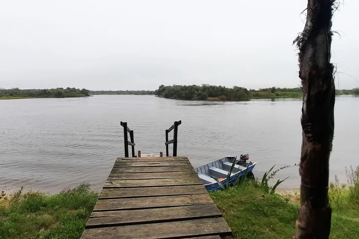 Vista desde la isla del Padre, en el río Cebollatí. Foto: Grupo CSIC I+D: Programa de Investigación en Arqueología del Paisaje y Patrimonio.