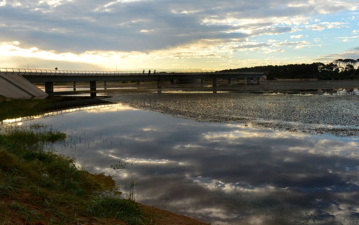 Puente sobre Laguna Garzón, Maldonado. · Foto: Virginia Martínez  Díaz