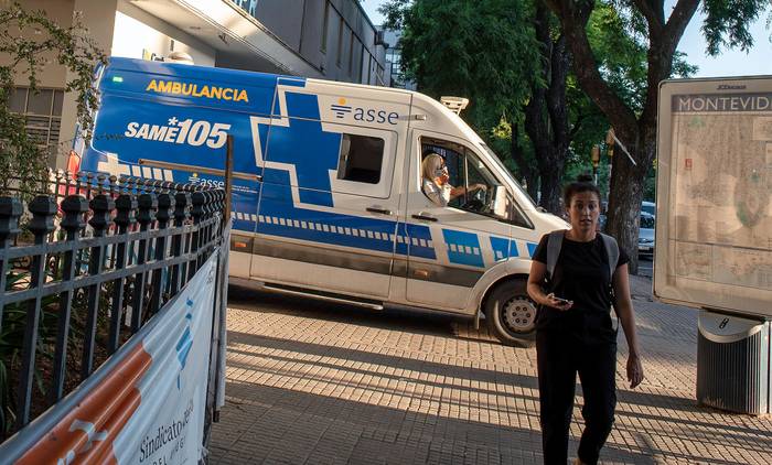 Ambulancia de SAME (archivo, febrero de 2021). · Foto: Ricardo Antúnez, adhocFOTOS