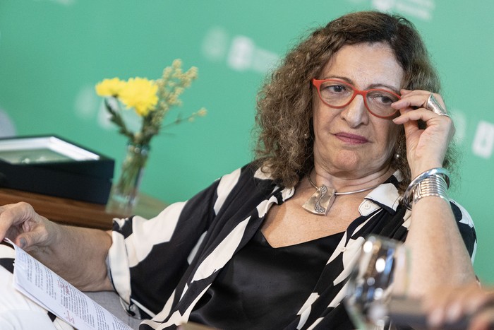 Ana Falú, durante la ceremonia donde fue declarada Ciudadana Ilustre de Montevideo, el 19 de marzo de 2024. · Foto: Camilo dos Santos