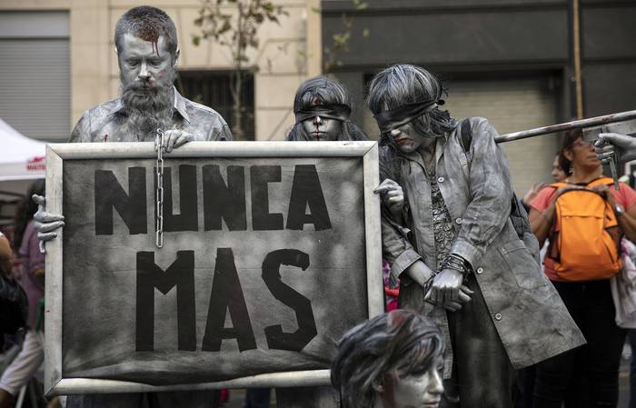 Conmemoración del golpe de Estado militar de 1976, el 24 de marzo de 2019, en Buenos Aires. · Foto: Emiliano Lasalvia, AFP