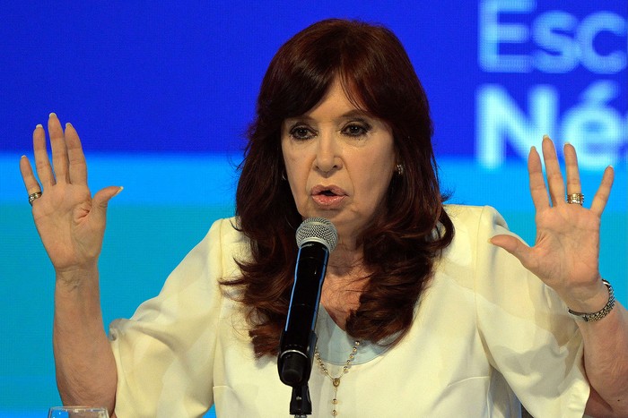 Cristina Fernández, el 27 de abril, en Buenos Aires. · Foto: Juan Mabromata / AFP