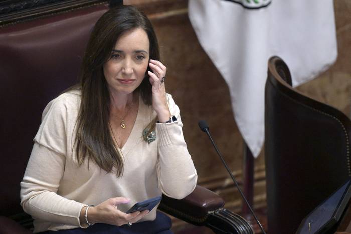 Victoria Villarruel, vicepresidenta de Argentina, el 14 de marzo, durante la sesión del Senado en el Congreso argentino. · Foto: Juan Mabromata, AFP