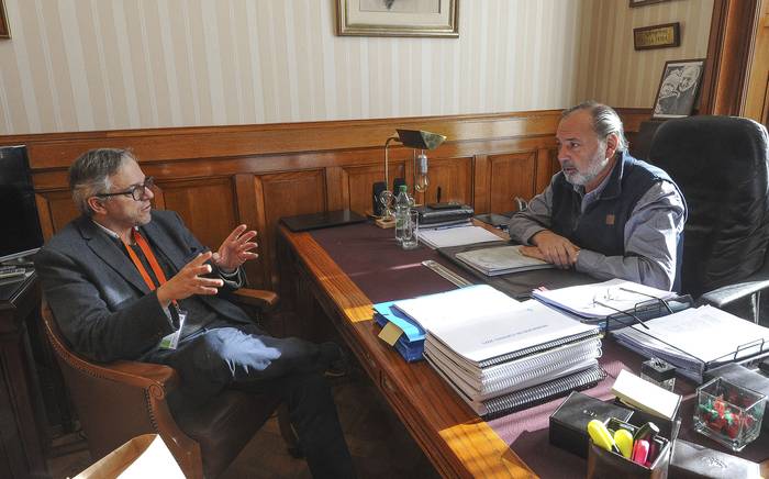 Rodrigo Arim y Jorge Gandini en el Palacio Legislativo (archivo, julio de 2022). · Foto: Federico Gutiérrez